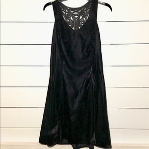 R-wear black dress black lace back velvet